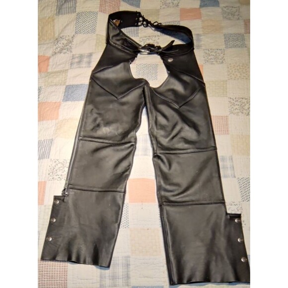 Harley Davidson Chaps Size MEDIUM Black Leather belt MADE IN USA! EUC Motorcycle